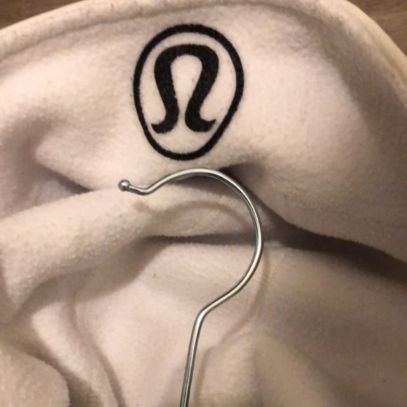 Children’s Lululemon hoodie - Picture 3 of 3